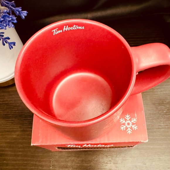 TIM HORTONS HOLIDAY SNOWFLAKE  MUG 2018 - NIB - Picture 14 of 15
